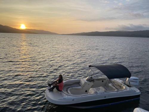 Love House Arenal-Volcano & Lake views