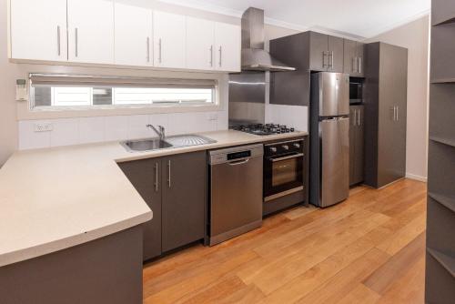 比格弗阿波罗湾双鱼假日公园酒店