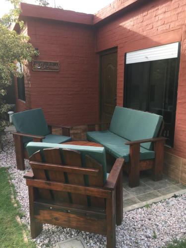 Hermosa casa con piscina climatizada entre el mar y las sierras en Bella Vista - Piriápolis