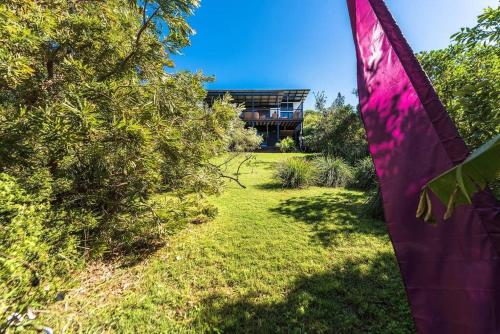 The Sandcastle - Pool ~ Beach at the end of Garden