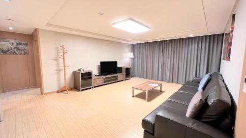 Riwoo Ocean Residence in Geoje-si