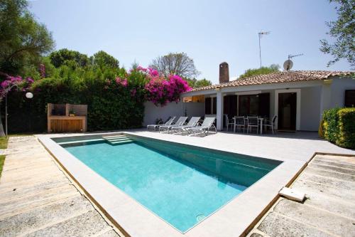 Klimatisiertes Ferienhaus Julieta mit Pool Klimatisiertes Ferienhaus Julieta mit Pool