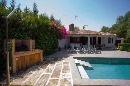 Klimatisiertes Ferienhaus Julieta mit Pool Klimatisiertes Ferienhaus Julieta mit Pool