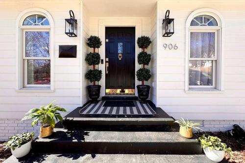 Hillcrest Luxury- Monthly Savings in Little Rock, USA