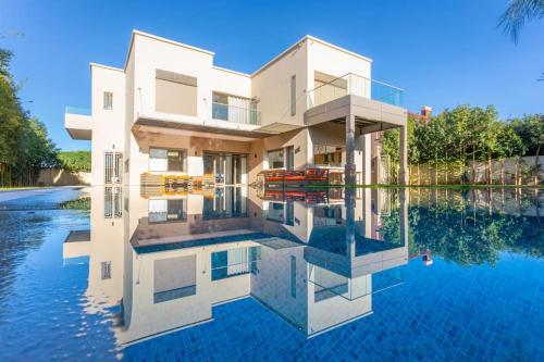 5-Suite Villa with Private Pool