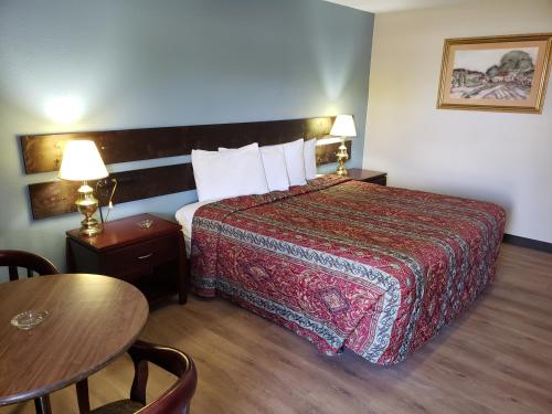 River Heights Motel - image 14