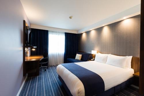 Holiday Inn Express London Heathrow T5 By IHG in London