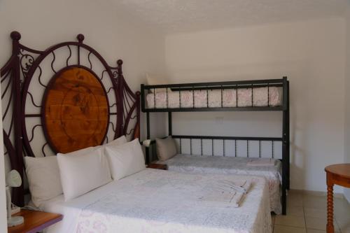 Xaviera Guest House - image 5