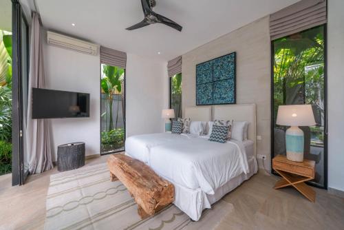 Villa Vida Mira - Elegant 4BR Beachside Villa in Canggu