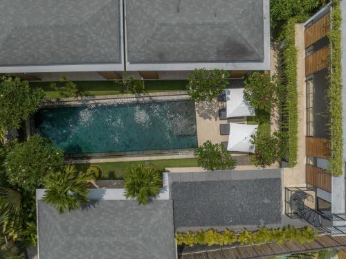 Villa Vida Mira - Elegant 4BR Beachside Villa in Canggu