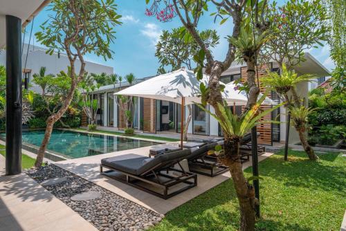 Villa Vida Mira - Elegant 4BR Beachside Villa in Canggu