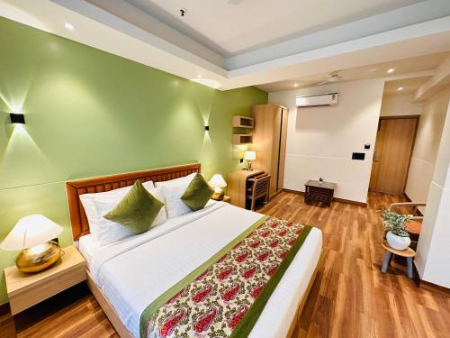 Hotel IP Swarn near Anand Vihar Vaishali Ghaziabad