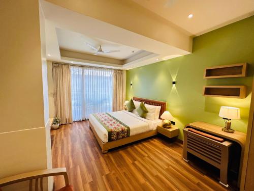 Hotel IP Swarn near Anand Vihar Vaishali Ghaziabad