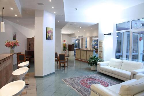 Előcsarnok, Hotel Plaza in Lido Degli Estensi
