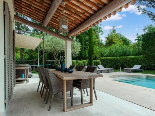 Beachside Bliss in Gassin, Saint-Tropez (photo 8)