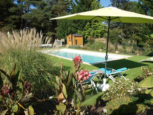 Lovely cottage in Peyzac le Moustier with Terrace