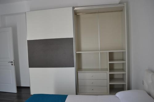Three-Bedroom Apartment image 4