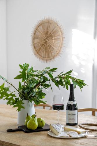 Vale 194 - Luxury Accommodation in McLaren Vale - 5 holiday homes with king size beds, McLaren Vale (foto 5)