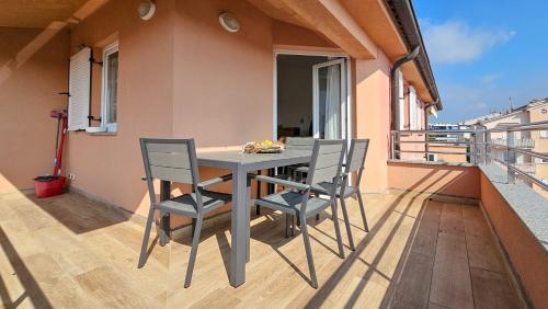 Erkély/terasz, Vesna in Novigrad