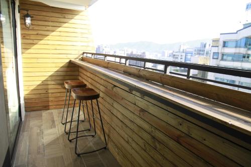 ระเบียง/ชานเรือน, เอ็นเค โฮสเทล (NK Hostel) in เขตซงชาน