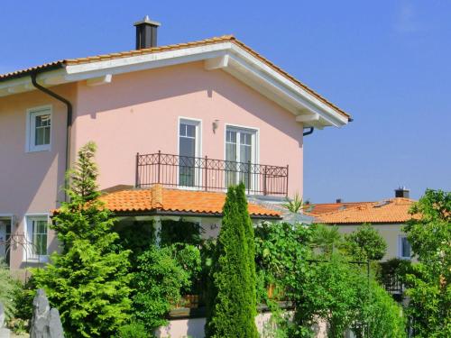 Five-Bedroom Holiday Home