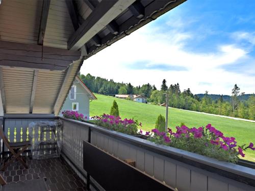 Beautiful apartment in the Bavarian Forest with balcony and whirlpool tub