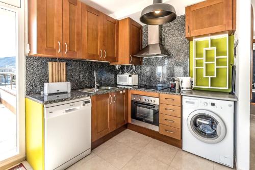 Sant Genis 192 Ático con terraza y vistas Sant Genis 192 Ático con terraza y vistas