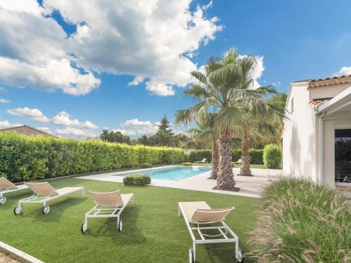 Luxurious villa in Saint geni s de Fontedit with heated pool