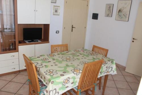 trilocale 100 mt mare con terrazza abitabile - image 5