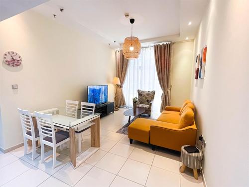 RH- City Living in Style, Large 1 BR with open Terrace, Dubai Marina, Дубай (фото 3)