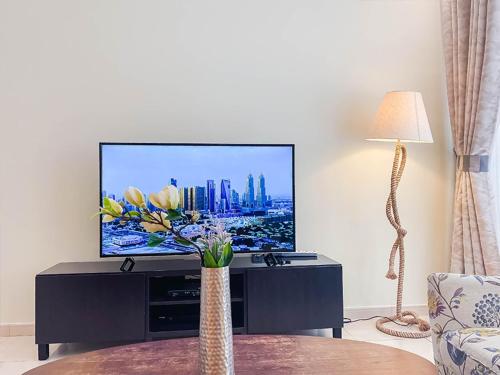 RH- City Living in Style, Large 1 BR with open Terrace, Dubai Marina, Дубай (фото 8)