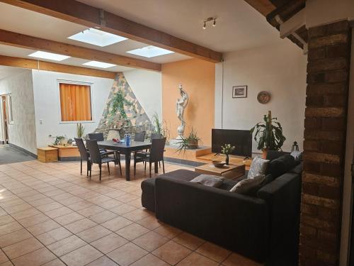 設施, 200qm Work and Stay 4 Schlafzimmer jedes Zimmer mit eigenem Badezimmer, Neu Modernisiert in 埃施韋勒
