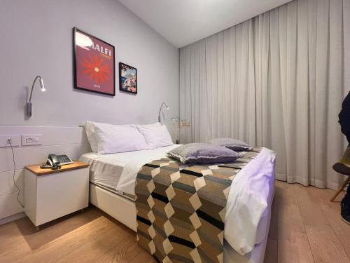 Small Double or Twin Room image 5