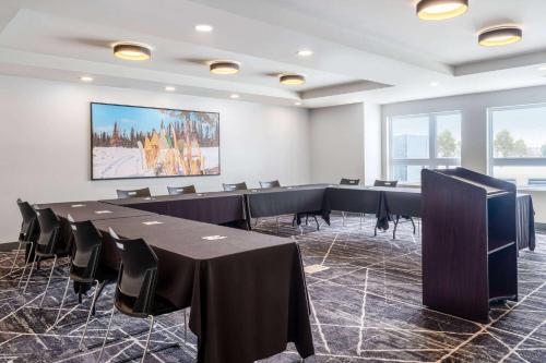 마이크로텔 인/여관 & 스위트 바이 윈덤 카나타 오타와 웨스트 - 회의실/연회장