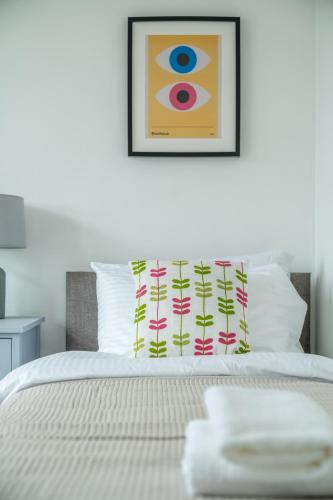 Chic and Stylish flat In London - sleeps 5
