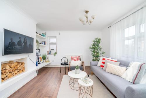 Chic and Stylish flat In London - sleeps 5