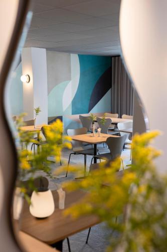Comfort Hotel Park - image 14