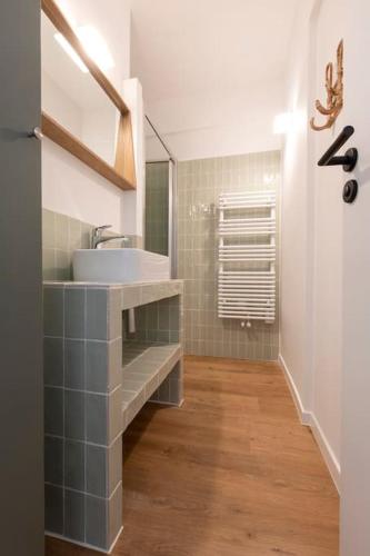 1BR design balcony Nice center Tram & 10mins Mer, Nice (photo 3)
