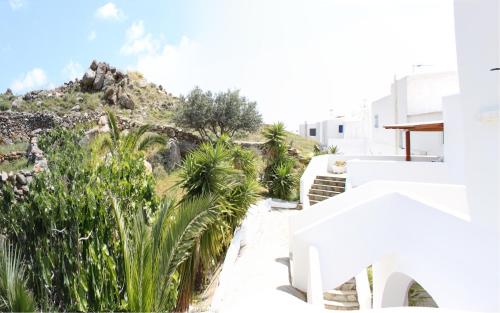 Manos Studios - main image