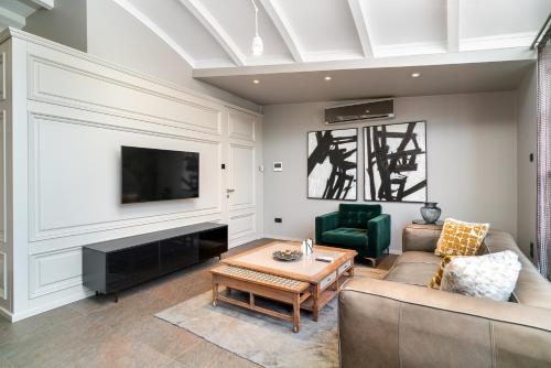 RA Apartments - image 9