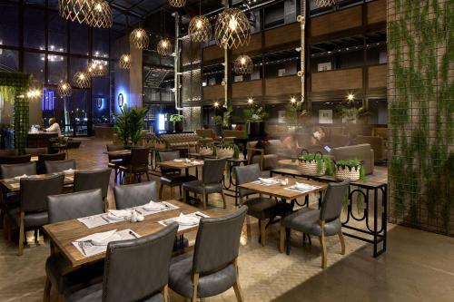 레스토랑, Cargo88 Hotel in 루사카