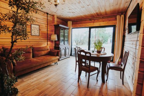 Labieši (Labiesi) in Sala Parish