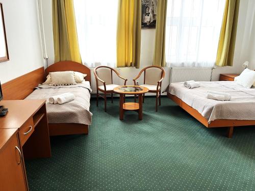 Broadway City Guesthouse - image 10