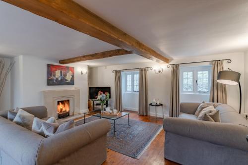 Cotswold Cottage - image 8