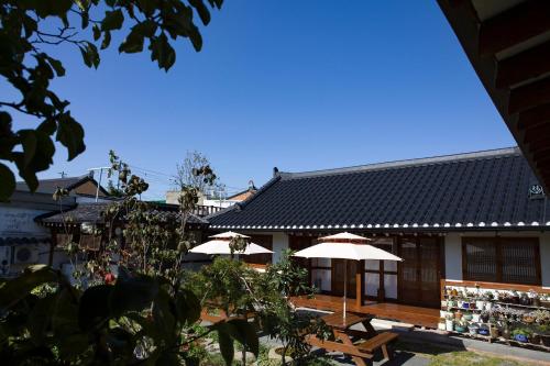 Double Room with Private Bathroom image 1