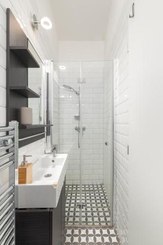 Two bedroom apartment near park in Vinohrady by Prague Days, Прага (фото 8)