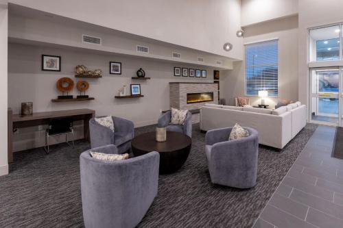 GrandStay Hotel & Suites Algona in Algona