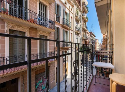 Pere Serafi 2 bedroom apartment - image 3
