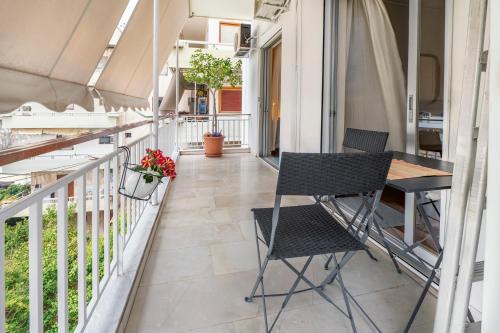 Family Apt in Glyfada-Kyprou