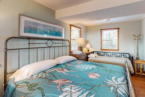 Tree House 38 Tree House 38